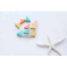 Load image into Gallery viewer, KOKUYO WSG-ERF2 CORNER TRIANGLE ERASER